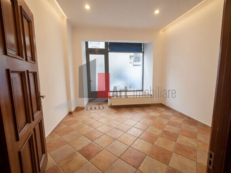Centrul Vechi Spatiu Comercial de inchiriat in Centrul Vechi, 55mp